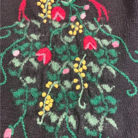 Vintage Susan Bristol 1989 worsted wool black sweater with mistletoe small - Picture 4 of 7